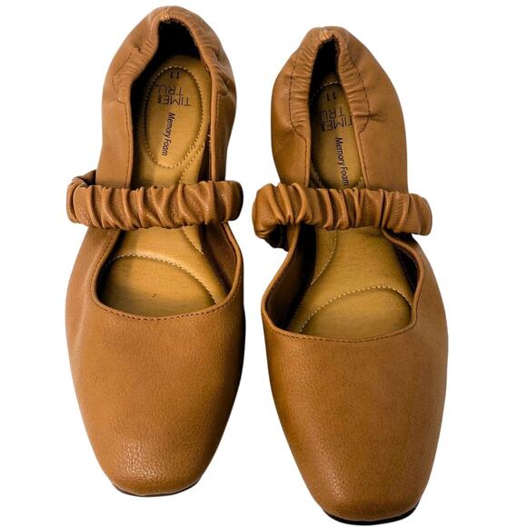 NWT ~ Time and Tru Tan Mary Jane Flats Memory Foam Insoles ~ Women's Size 11 - Picture 2 of 6